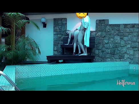 ❤️ El cap convida la criada a la piscina, però no va poder resistir-se a una calor ❤️❌ Vídeo porno al ca.mobilecric.top ☑